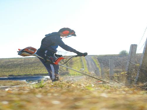 débroussaillage et entretien espaces verts yvelines